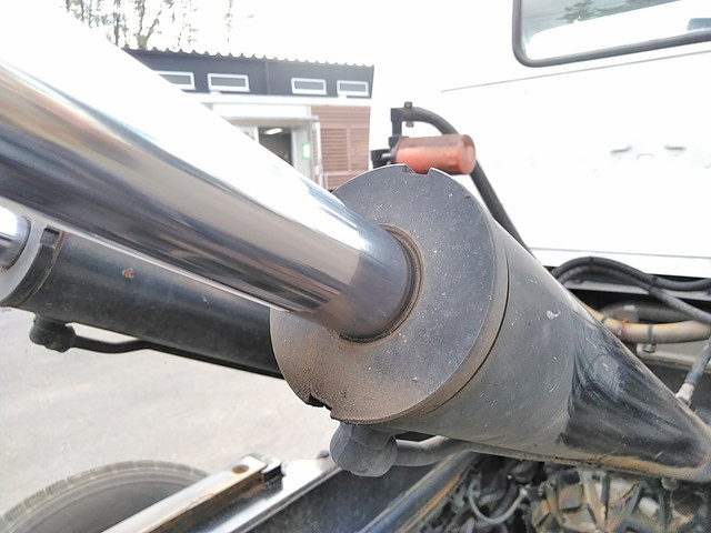 日野デュトロアームロール小型（2t・3t）[写真17]