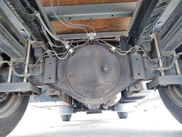 日野デュトロ平ボディ小型（2t・3t）[写真20]