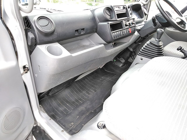 日野デュトロ平ボディ小型（2t・3t）[写真28]