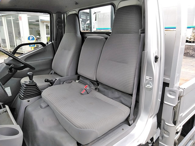 日野デュトロ平ボディ小型（2t・3t）[写真29]