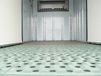 いすゞエルフ冷凍車（冷蔵車）小型（2t・3t）[写真06]