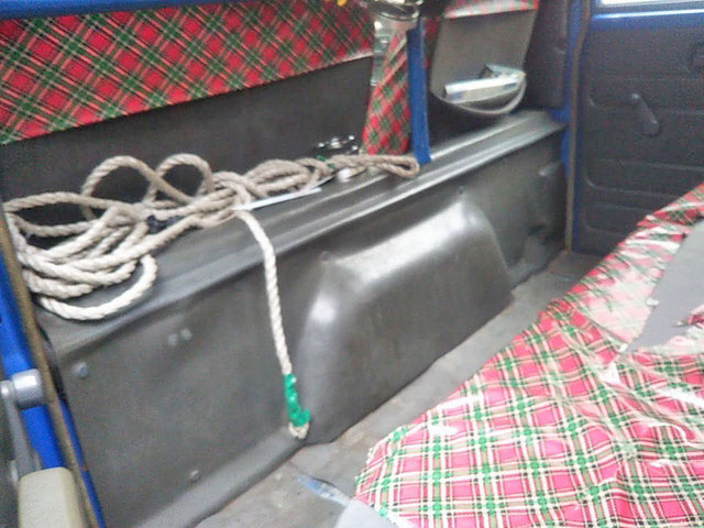 いすゞエルフダブルキャブ（Wキャブ）小型（2t・3t）[写真16]