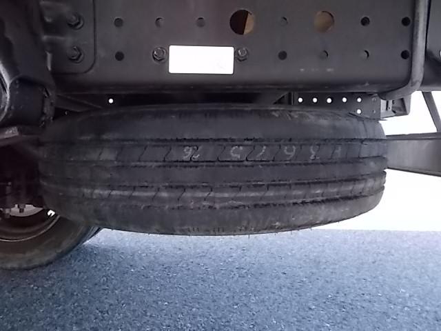 三菱ふそうキャンター平ボディ小型（2t・3t）[写真10]