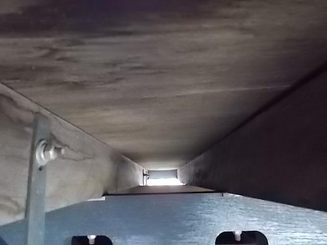 三菱ふそうキャンター平ボディ小型（2t・3t）[写真12]