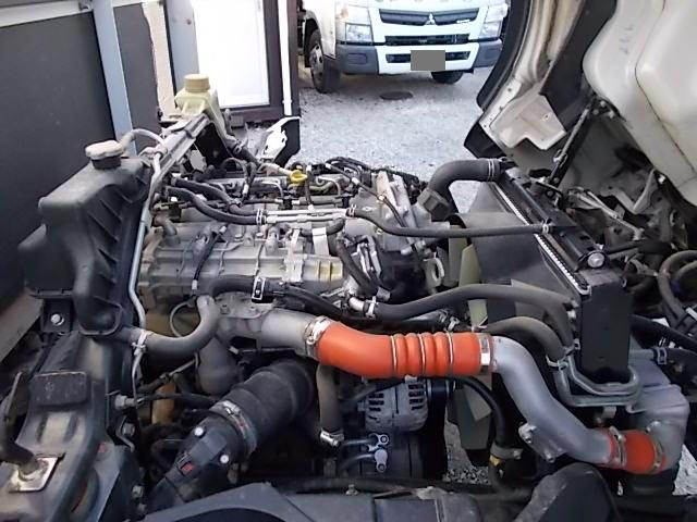 三菱ふそうキャンター平ボディ小型（2t・3t）[写真16]