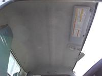 三菱ふそうキャンター平ボディ小型（2t・3t）[写真20]