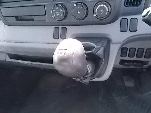 三菱ふそうキャンター平ボディ小型（2t・3t）[写真25]