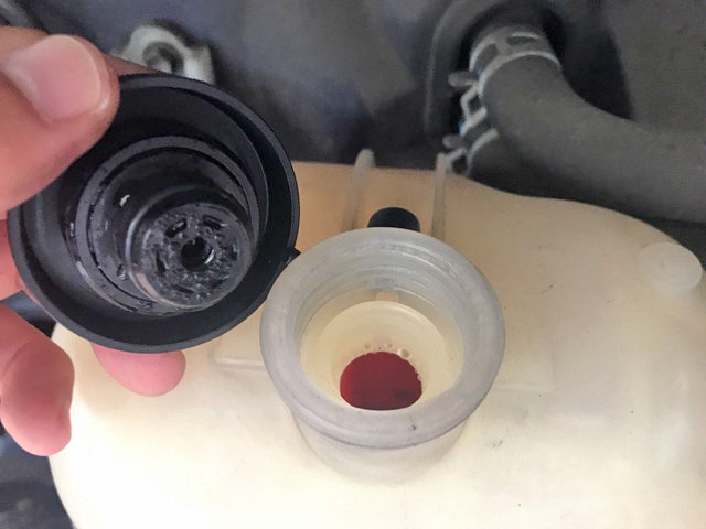 トヨタハイエースバン小型（2t・3t）[写真10]