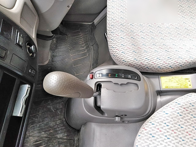 トヨタダイナ平ボディ小型（2t・3t）[写真28]