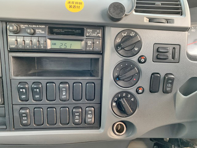 三菱ふそうファイターセルフクレーン4段増トン（6t・8t）[写真36]