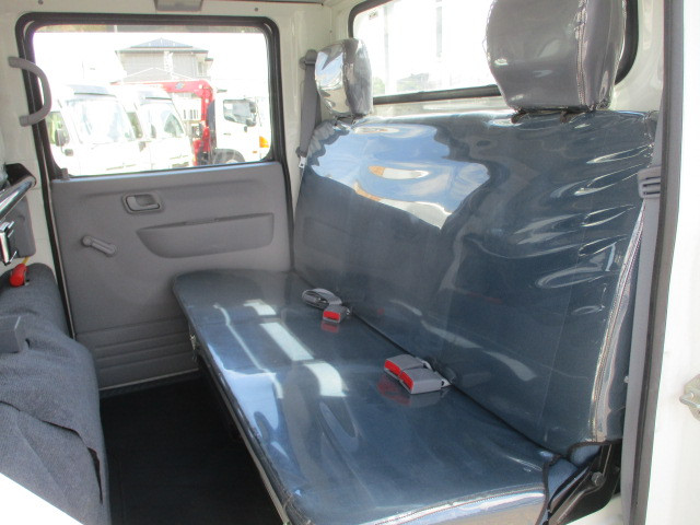 三菱ふそうキャンターガッツダブルキャブ（Wキャブ）小型（2t・3t）[写真19]