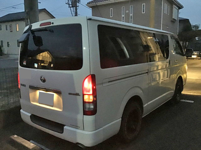 トヨタハイエースバン小型（2t・3t）[写真03]