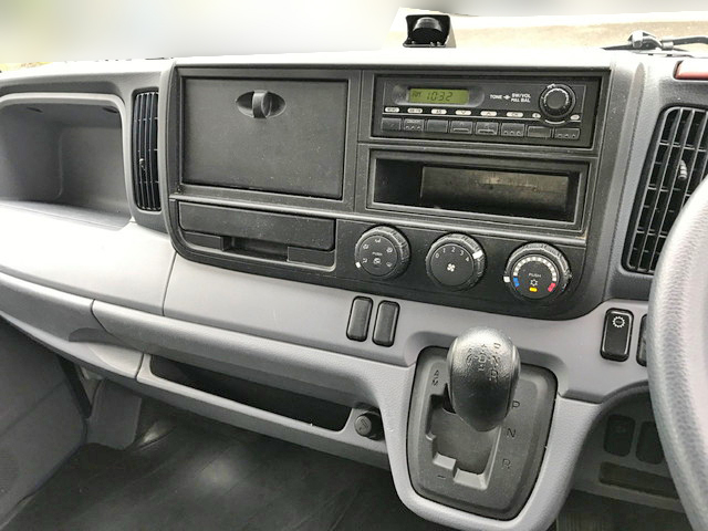 日産アトラス平ボディ小型（2t・3t）[写真19]