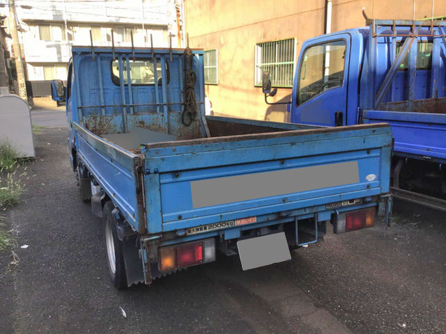 いすゞエルフ平ボディ小型（2t・3t）[写真02]