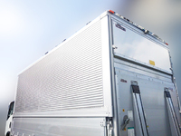 いすゞエルフアルミウイング小型（2t・3t）[写真07]