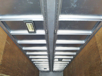 いすゞギガアルミウイング大型（10t）[写真14]