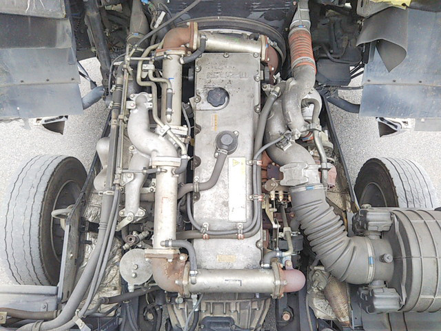 いすゞギガアルミウイング大型（10t）[写真24]