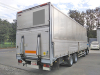 いすゞギガアルミウイング大型（10t）[写真02]