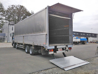 いすゞギガアルミウイング大型（10t）[写真04]