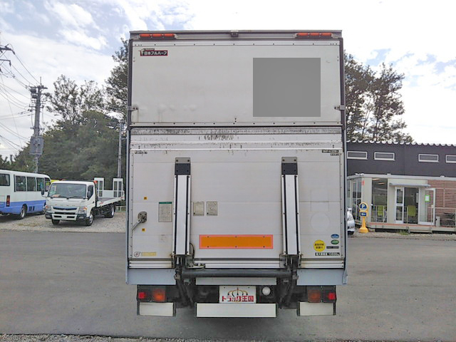 いすゞギガアルミウイング大型（10t）[写真08]