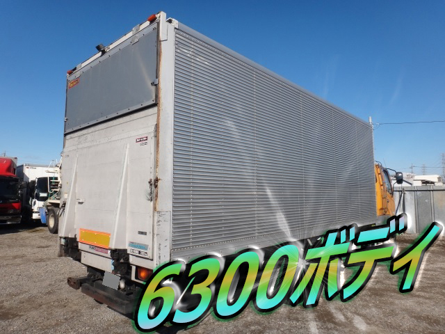 三菱ふそうファイターアルミバン中型（4t）[写真02]