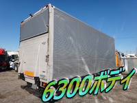 三菱ふそうファイターアルミバン中型（4t）[写真02]