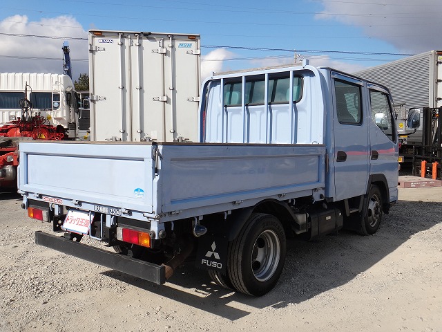 三菱ふそうキャンターガッツダブルキャブ（Wキャブ）小型（2t・3t）[写真02]