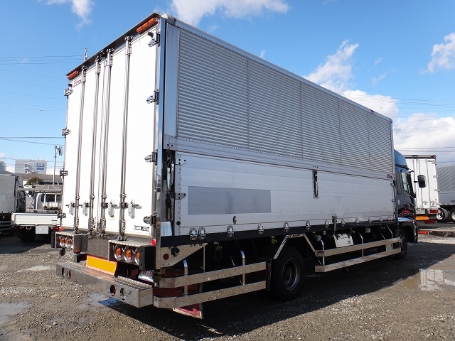 日野レンジャーアルミウイング中型（4t）[写真02]