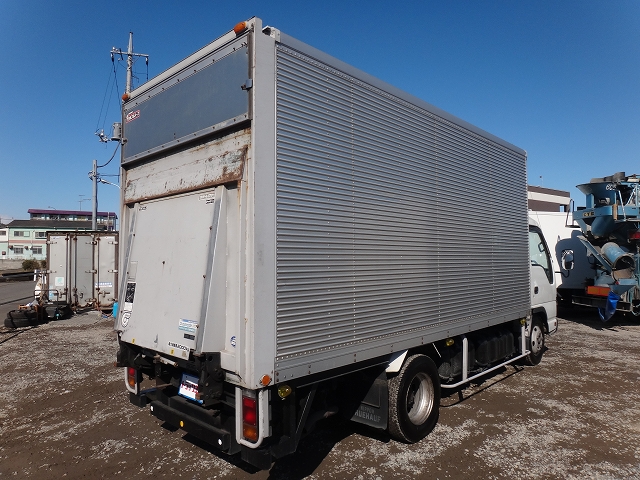 いすゞエルフアルミバン小型（2t・3t）[写真02]