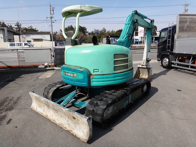 ヤンマーミニユンボ（ミニバックホー）[写真02]