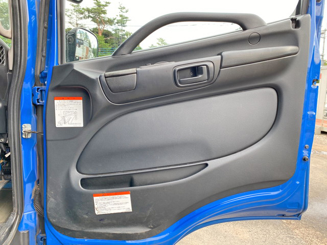 日野レンジャー平ボディ増トン（6t・8t）[写真29]