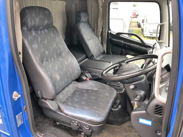 日野レンジャー平ボディ増トン（6t・8t）[写真32]