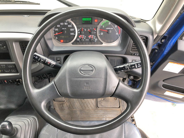 日野レンジャー平ボディ増トン（6t・8t）[写真36]