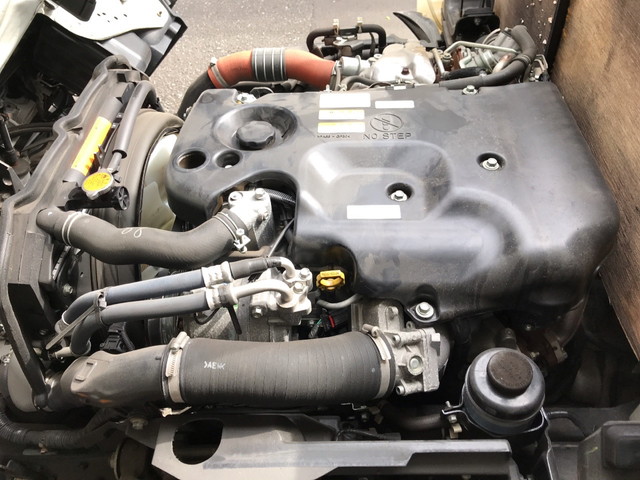 いすゞエルフ平ボディ小型（2t・3t）[写真17]