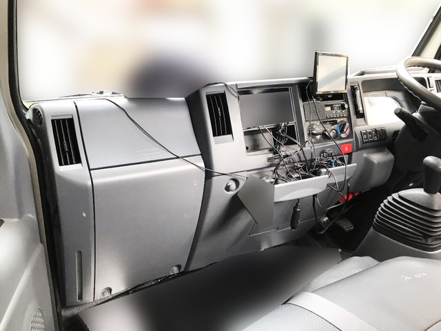 いすゞエルフ平ボディ小型（2t・3t）[写真23]