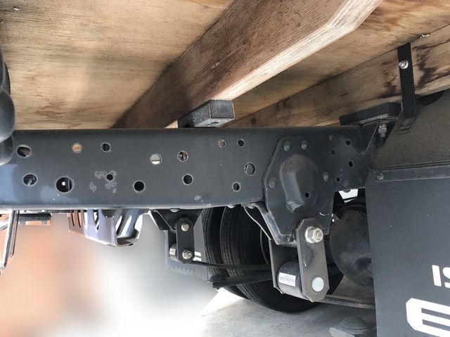 いすゞエルフ平ボディ小型（2t・3t）[写真08]