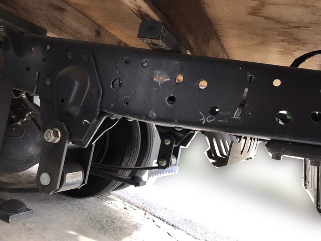 いすゞエルフ平ボディ小型（2t・3t）[写真09]