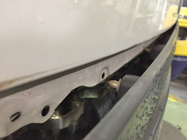 UDトラックスコンドル平ボディ増トン（6t・8t）[写真12]