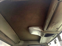 UDトラックスコンドル平ボディ増トン（6t・8t）[写真25]