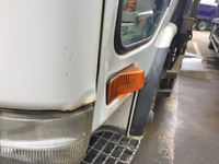 UDトラックスコンドル平ボディ増トン（6t・8t）[写真02]