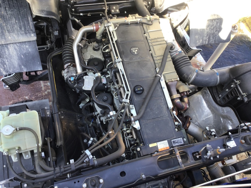 三菱ふそうスーパーグレートクレーン4段大型（10t）[写真26]