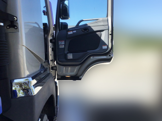 三菱ふそうスーパーグレートクレーン4段大型（10t）[写真29]