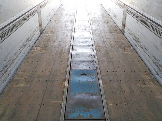 日野プロフィアアルミウイング大型（10t）[写真18]