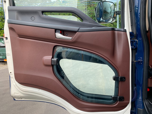 日野レンジャーアルミウイング増トン（6t・8t）[写真30]