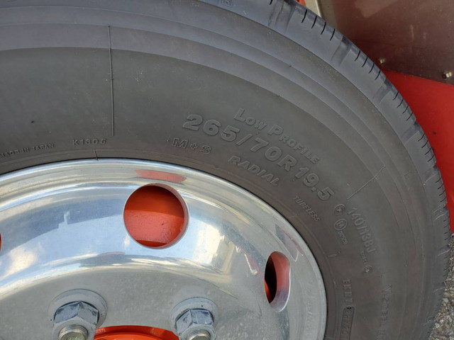 いすゞギガセーフティクレーン5段大型（10t）[写真28]