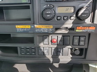 いすゞギガセーフティクレーン5段大型（10t）[写真33]