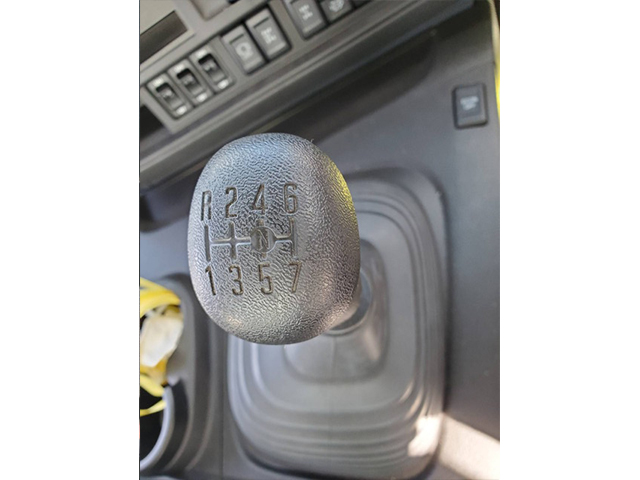 いすゞギガセーフティクレーン5段大型（10t）[写真38]