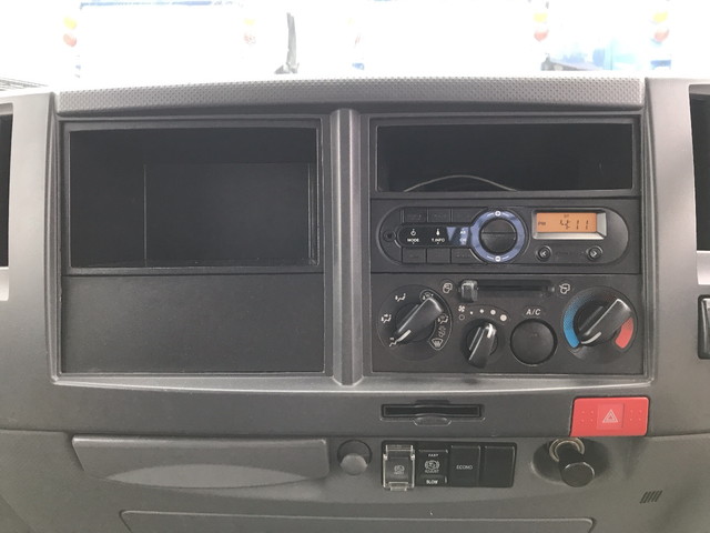 いすゞエルフパッカー車（塵芥車）小型（2t・3t）[写真38]