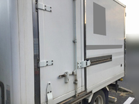 いすゞエルフ冷凍車（冷蔵車）小型（2t・3t）[写真04]