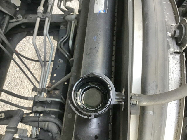 いすゞフォワード冷凍車（冷蔵車）中型（4t）[写真10]